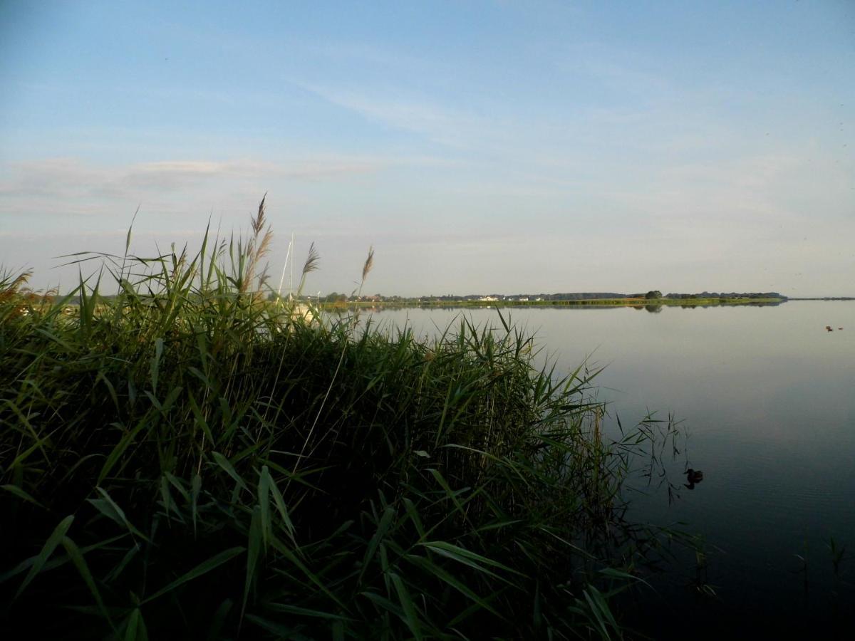 Ferienwohnung Seerose Neppermin Esterno foto